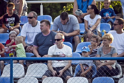 Kaskaderskie show na stadionie - fotorelacja