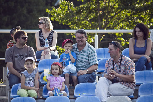 Kaskaderskie show na stadionie - fotorelacja