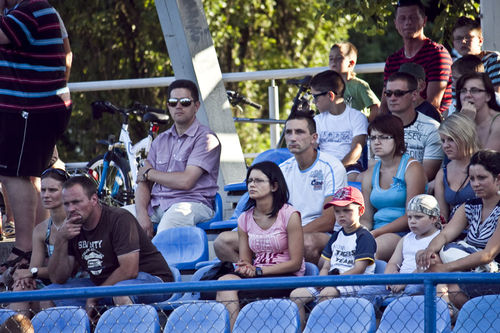 Kaskaderskie show na stadionie - fotorelacja