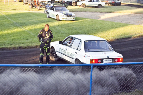 Kaskaderskie show na stadionie - fotorelacja