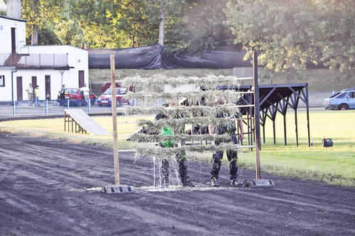 Kaskaderskie show na stadionie - fotorelacja