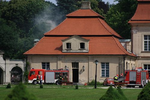 Pożar pałacu w Pępowie - zdjęcia
