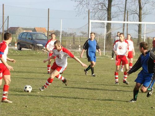 Lew pogryzł w derbach (galeria)