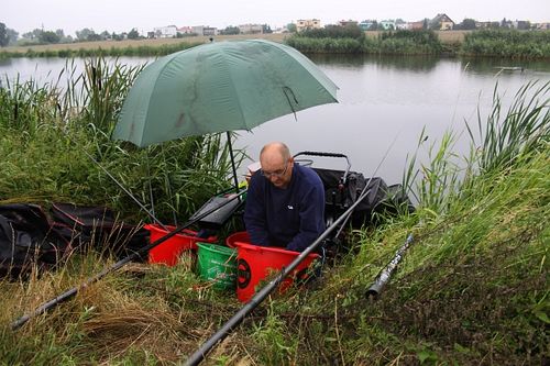 Pogoda nie wystraszyła wędkarzy - fotorelacja