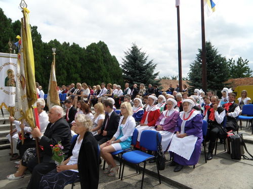 Tłumy na powiatowych dożynkach - zdjęcia