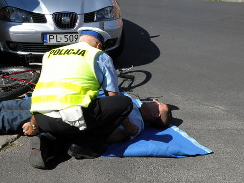 Happening z wypadkiem w tle- zdjęcia
