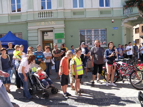 Happening z wypadkiem w tle- zdjęcia