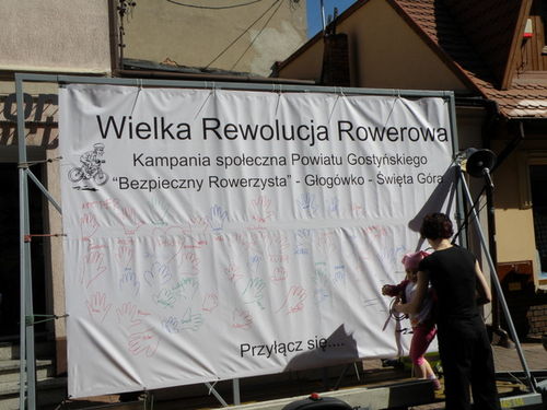 Happening z wypadkiem w tle- zdjęcia