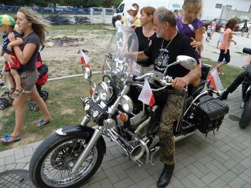 Coroczny piknik zepsuła pogoda - galeria