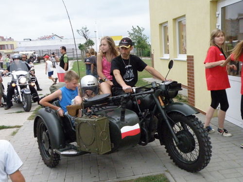 Coroczny piknik zepsuła pogoda - galeria