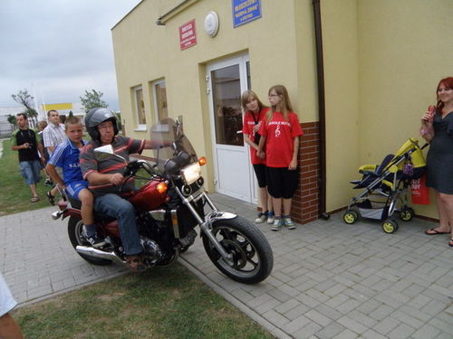 Coroczny piknik zepsuła pogoda - galeria