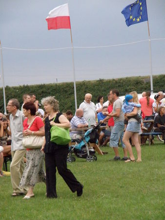 Coroczny piknik zepsuła pogoda - galeria