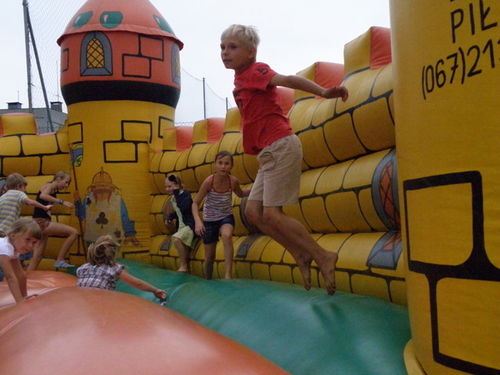 Coroczny piknik zepsuła pogoda - galeria