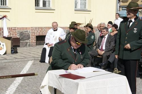 Poświęcili sztandar i wybrali króla - galeria