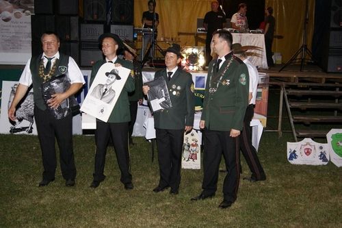 Poświęcili sztandar i wybrali króla - galeria