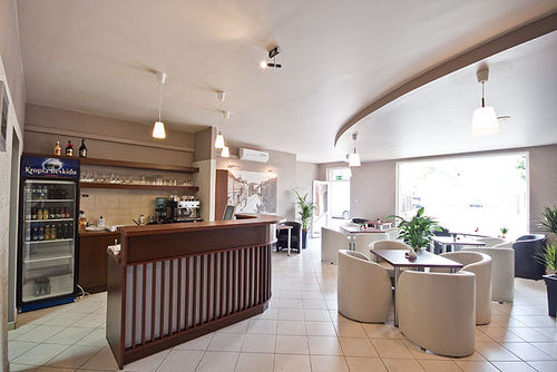 Nowa kawiarnia, w kameralnym stylu - zdjęcia