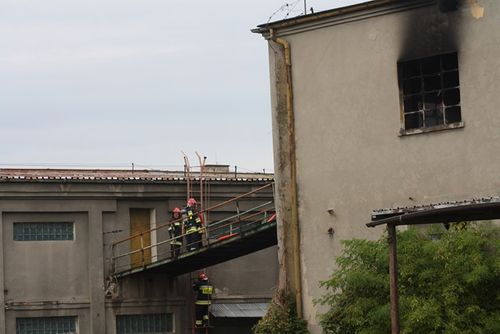 Pożar w środku miasta - zdjęcia