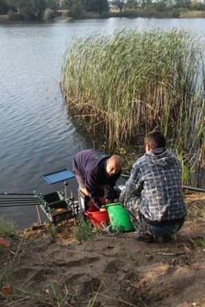 Czapki z głów przed Starostą- zdjęcia