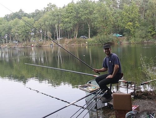 Czapki z głów przed Starostą- zdjęcia