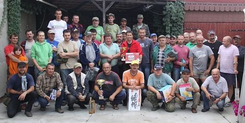 Czapki z głów przed Starostą- zdjęcia