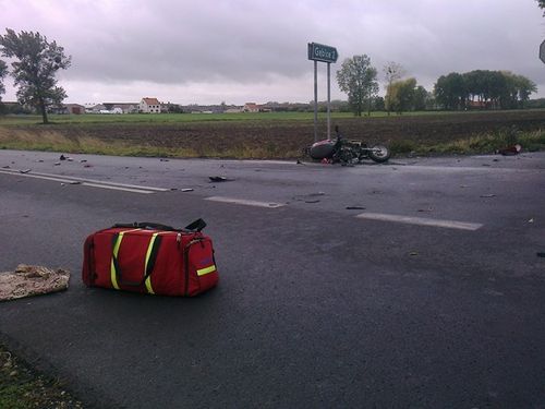 Skuterem w osobówkę - zdjęcia