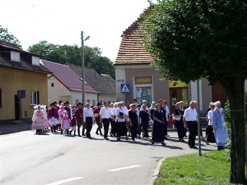  VI PREZENTACJE ZESPOŁÓW LUDOWYCH