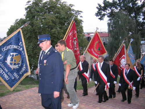 W hołdzie pomordowanym (zdjęcia)
