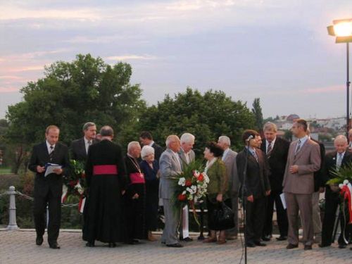 W hołdzie pomordowanym (zdjęcia)