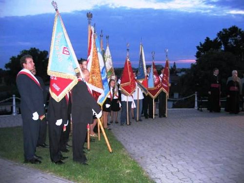 W hołdzie pomordowanym (zdjęcia)