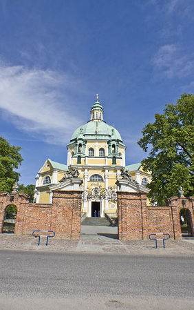 Poświęcono pomnik bł. E. Bojanowskiego