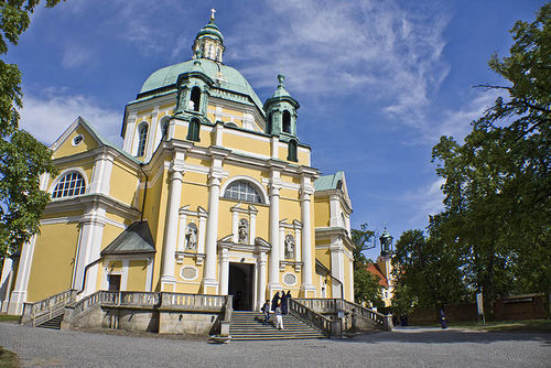 Poświęcono pomnik bł. E. Bojanowskiego