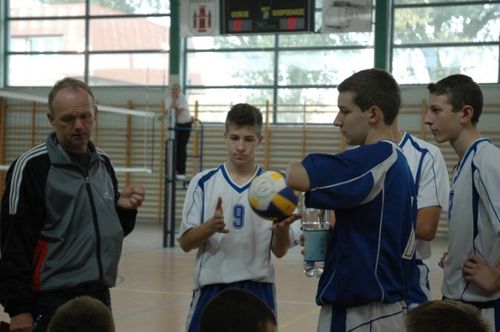 Kaniasiatka w kratkę (galeria)