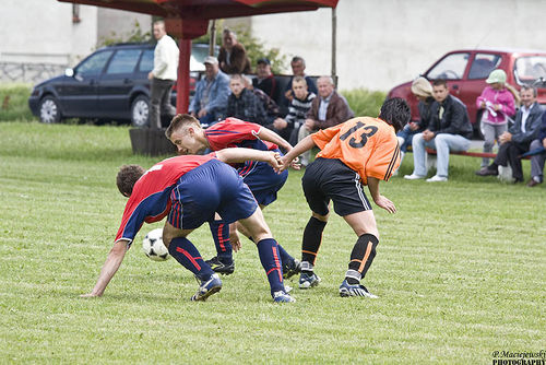 Piłkarskie derby w Rokosowie - fotorelacja