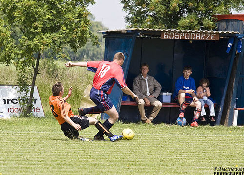 Piłkarskie derby w Rokosowie - fotorelacja