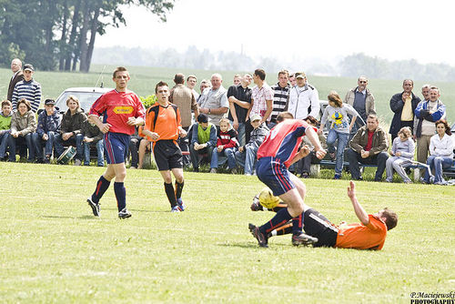 Piłkarskie derby w Rokosowie - fotorelacja