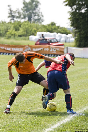 Piłkarskie derby w Rokosowie - fotorelacja