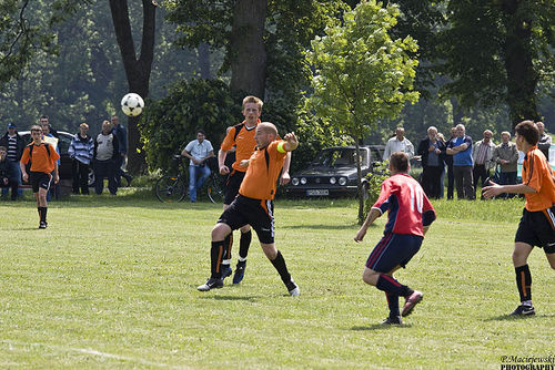 Piłkarskie derby w Rokosowie - fotorelacja