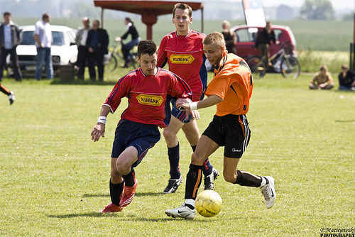 Piłkarskie derby w Rokosowie - fotorelacja