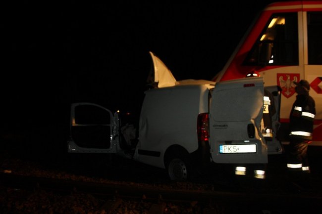 Tragedia na torach, dwie osoby nie żyją - zdjęcia