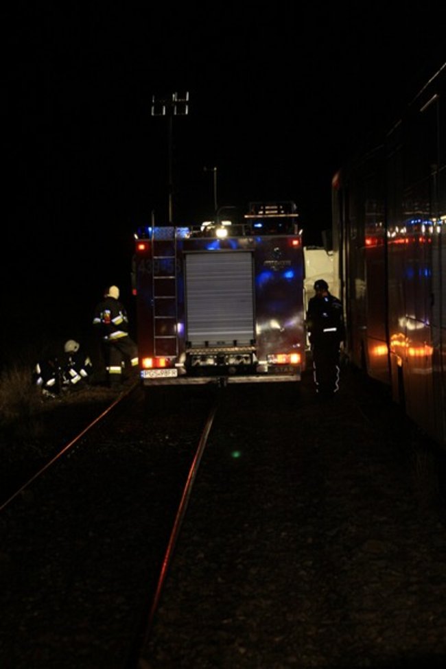 Tragedia na torach, dwie osoby nie żyją - zdjęcia