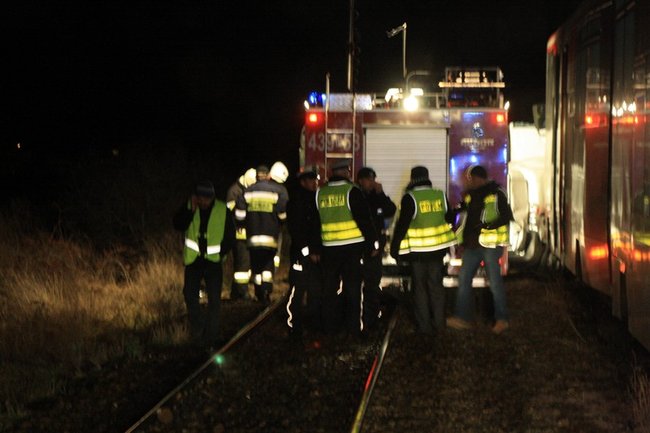 Tragedia na torach, dwie osoby nie żyją - zdjęcia