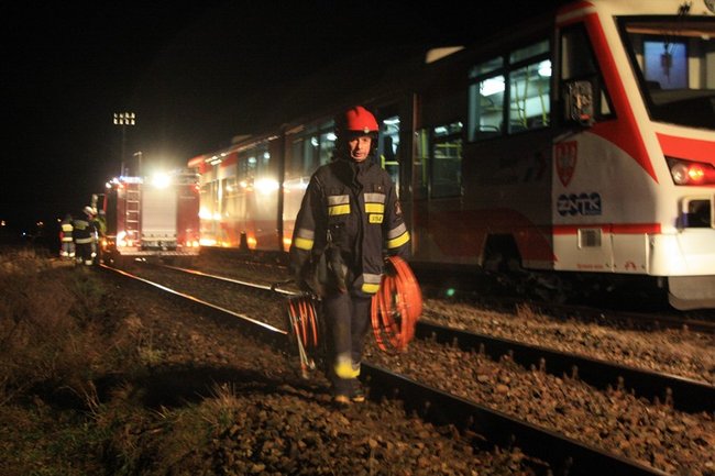 Tragedia na torach, dwie osoby nie żyją - zdjęcia