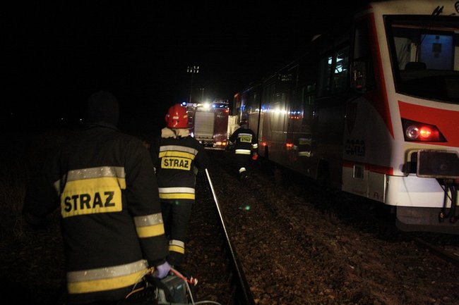 Tragedia na torach, dwie osoby nie żyją - zdjęcia
