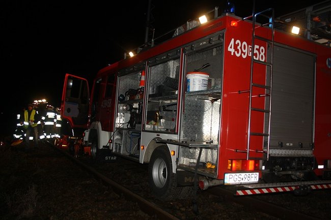 Tragedia na torach, dwie osoby nie żyją - zdjęcia