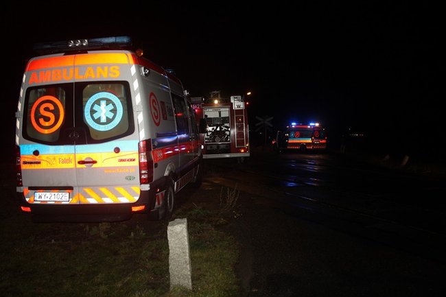 Tragedia na torach, dwie osoby nie żyją - zdjęcia