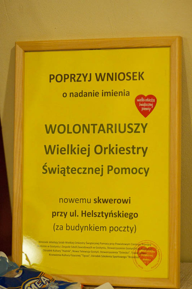 Prezent na XX urodziny WOŚP - fotorelacja
