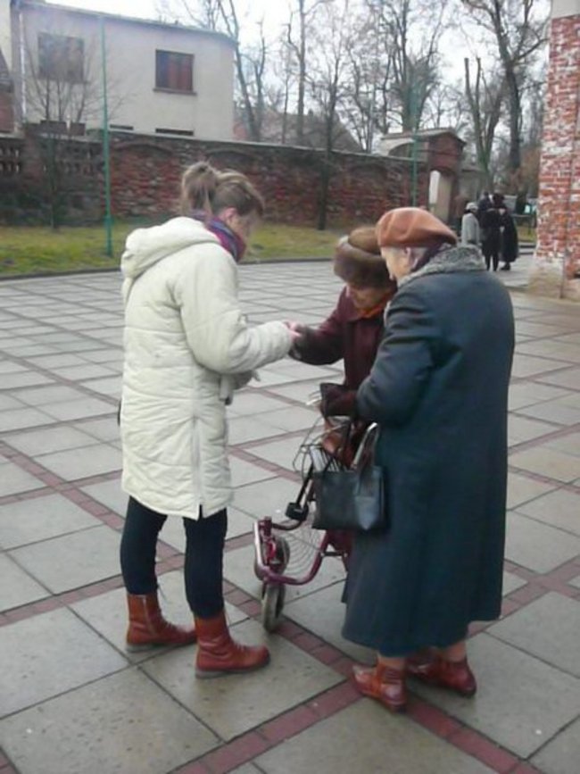 Kwestowali na ulicach Krobi - zdjęcia	