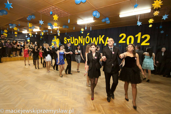 Długo będą  wspominać ten bal - zdjęcia