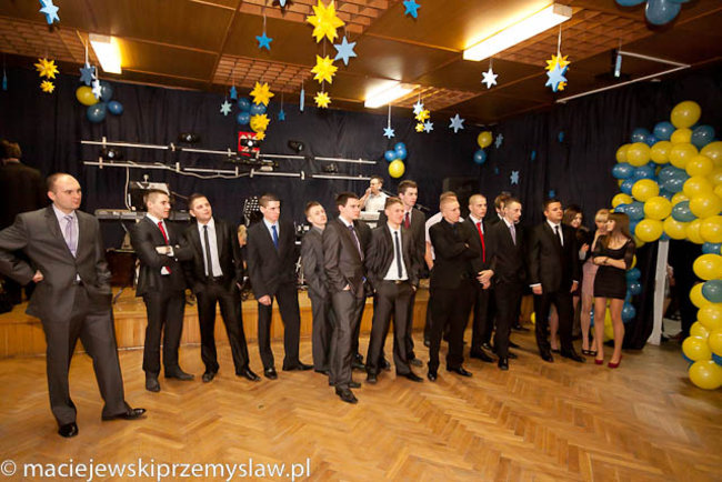 Długo będą  wspominać ten bal - zdjęcia