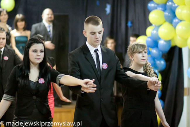 Długo będą  wspominać ten bal - zdjęcia